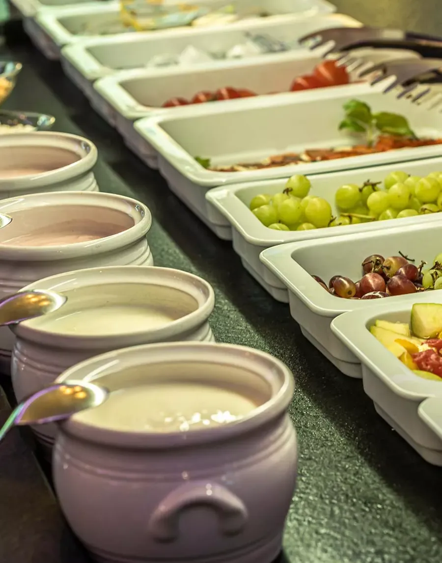 The terrific selection at the fruit bar, with delicious yoghurts and a range of fruit toppings