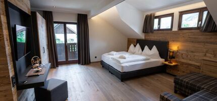 Large living and sleeping area of the Ladenberg Appartement