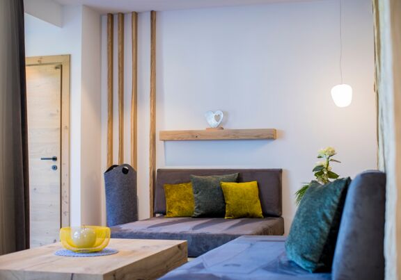 Cosy feel-good corner in the living room of the chalets in Hintersee