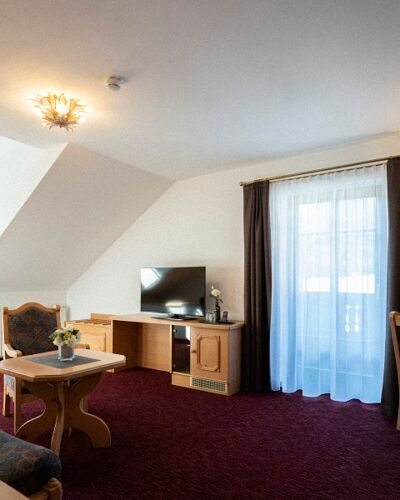 Die mit 50m2 sehr großzügige Suite Auhof im Hotel Das Hintersee im Salzkammergut