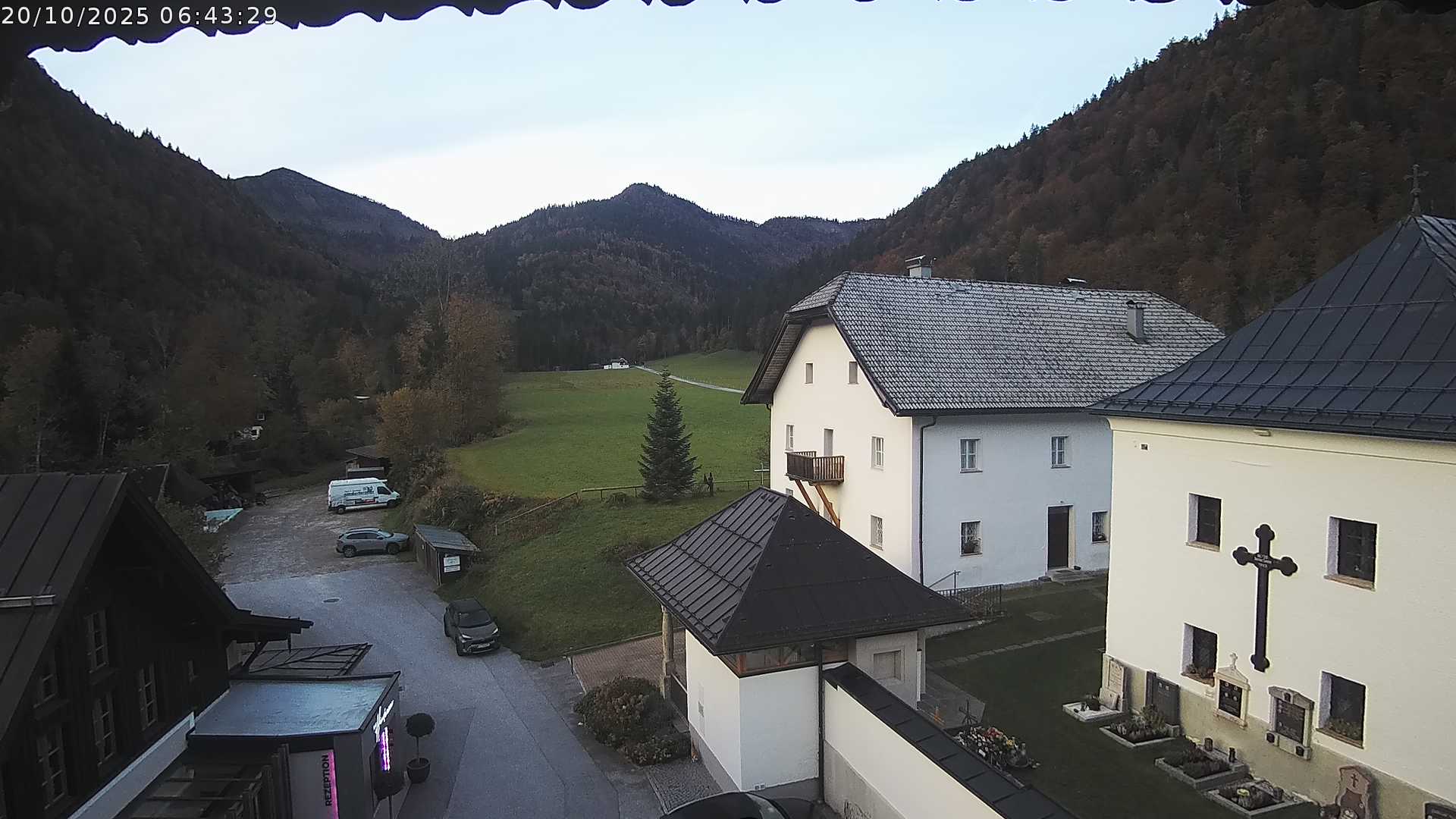 Webcam with live image of Regenspitz